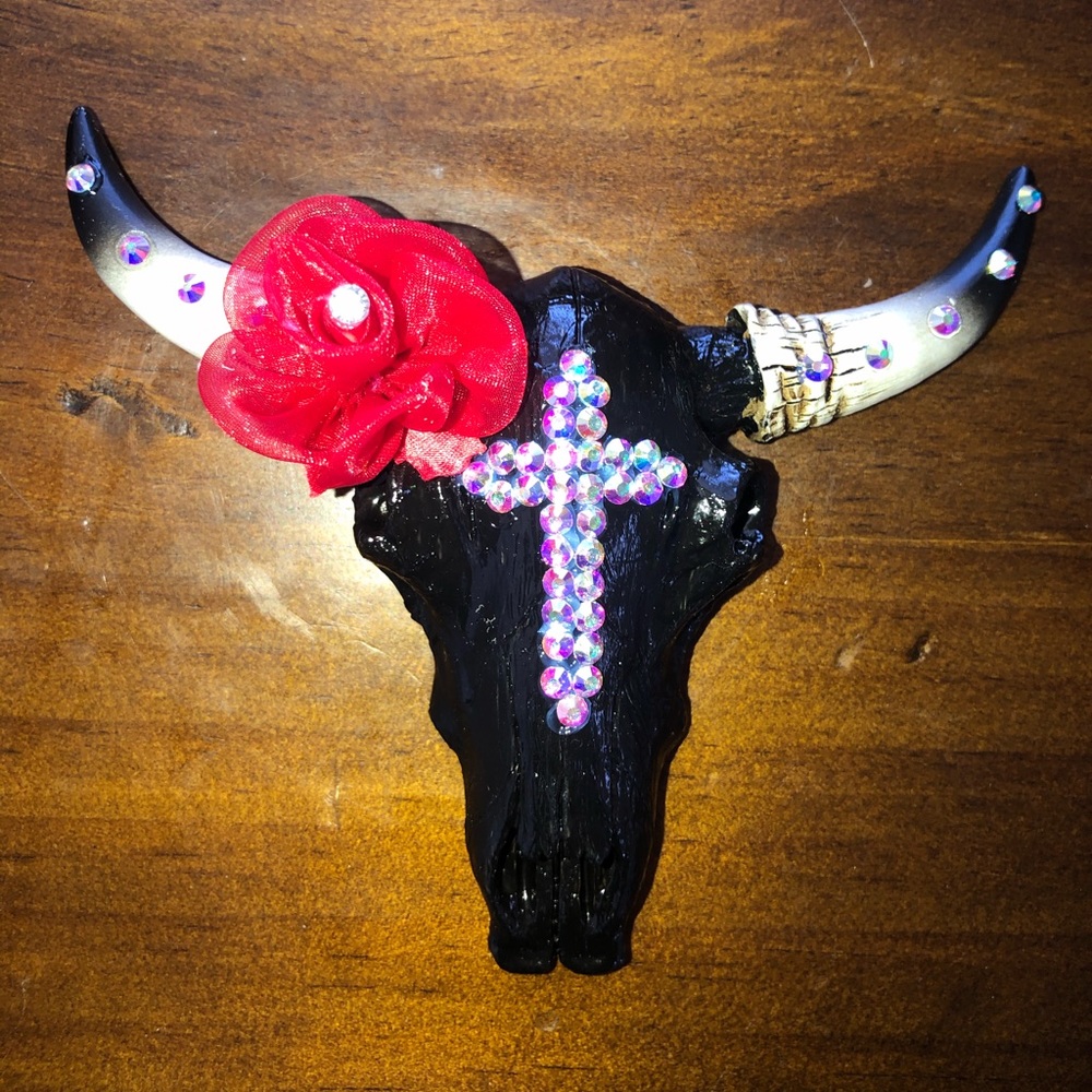 Cow skull rearview mirror decoration